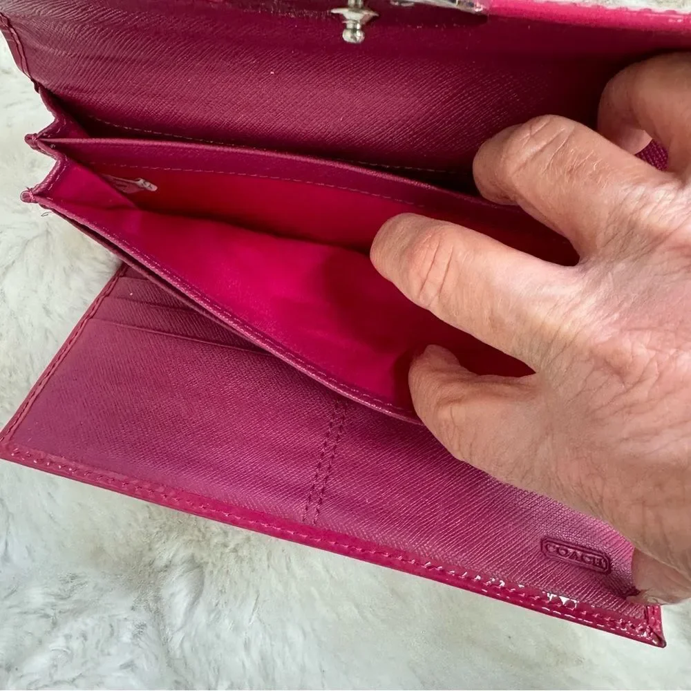 COACH Laura Fuchsia Patent Leather Metal Logo Trifold Wallet